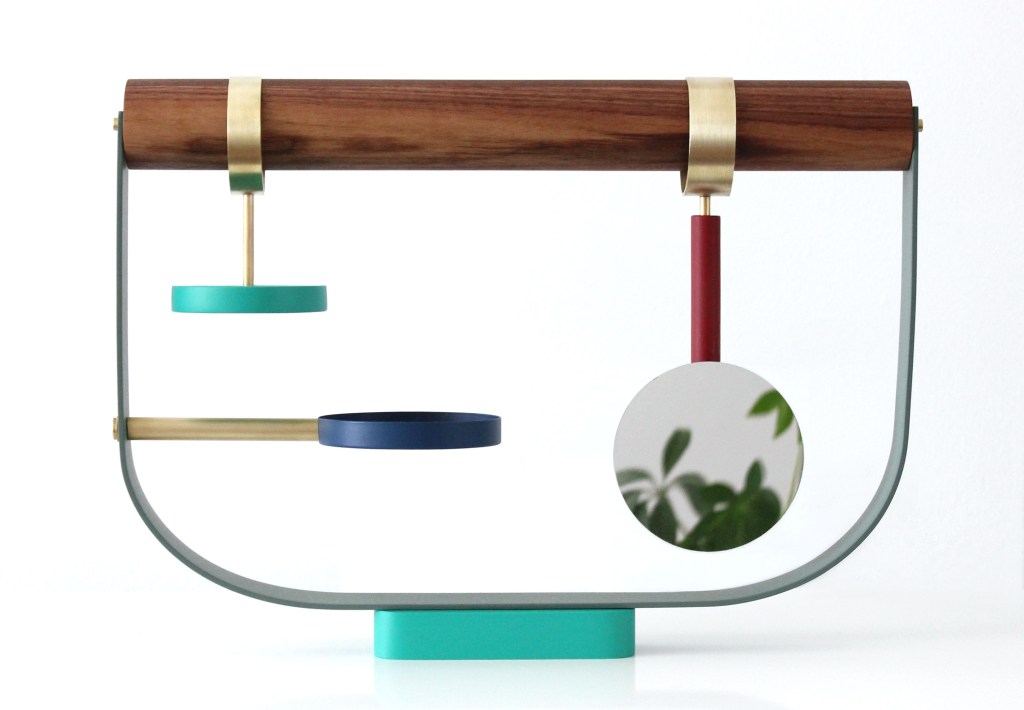 A jewellery stand inspired by birds